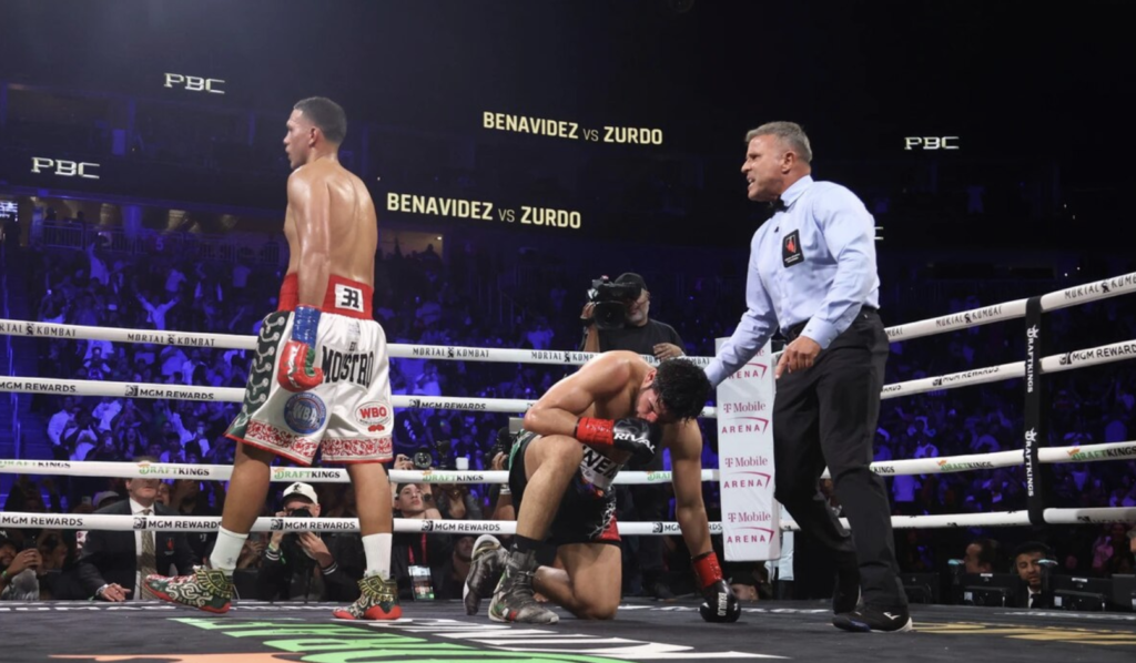 Benavidez effortlessly stopped Zurdo Ramirez
